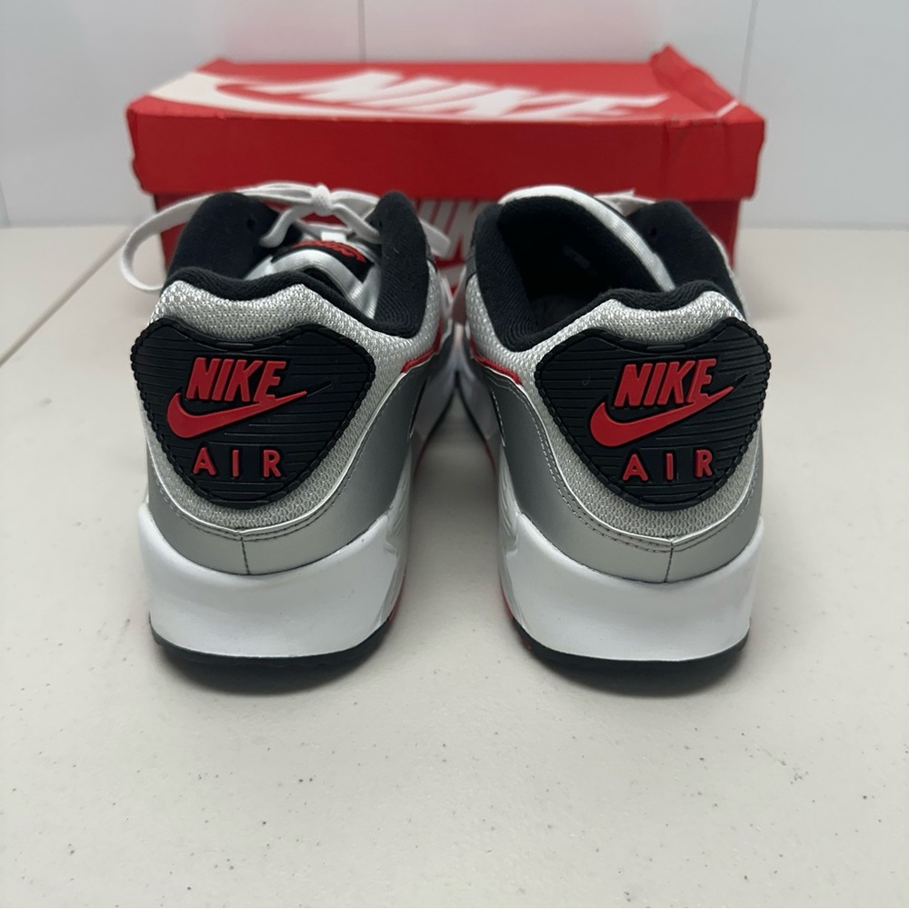 Nike Men’s Air Max 90 Metallic Silver University Red - Size 12 - Picture 5 of 11